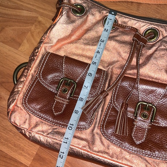 Isabella Fiore Metallic Bag with Guitar Strap Handle - Picture 5 of 14